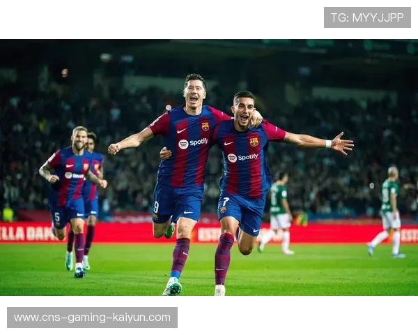 巴萨三度追平布鲁日，防守问题暴露，晋级仍充满变数，巴萨中场布教授