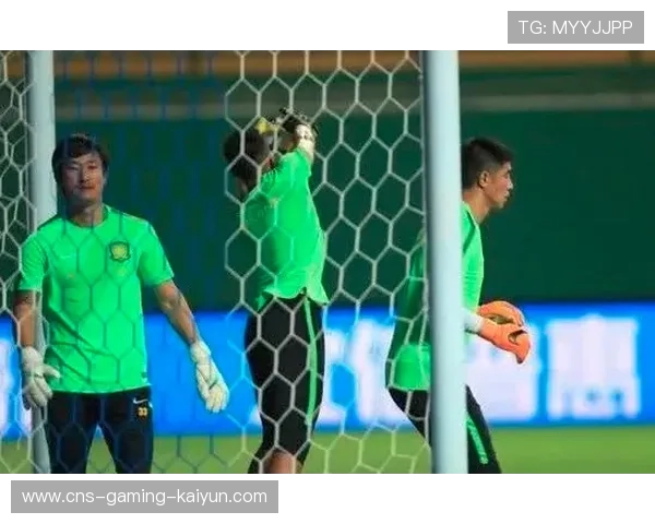 橄榄球替换深度成为赛季长期竞争保障