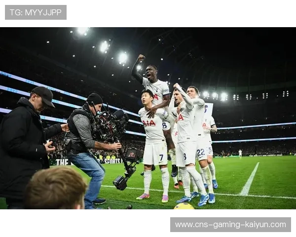 热刺利用孙兴慜速度完成外线渗透的全新战术解码